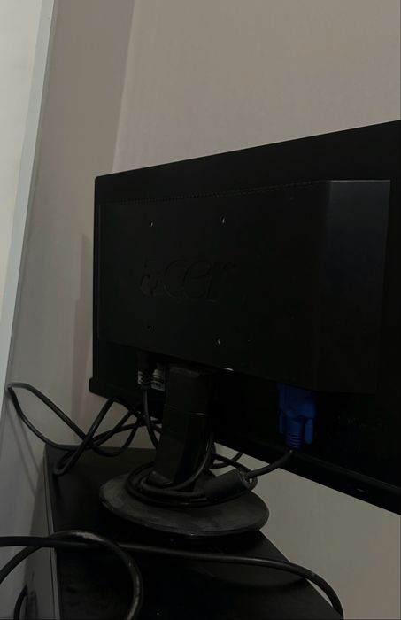 продам монитор.