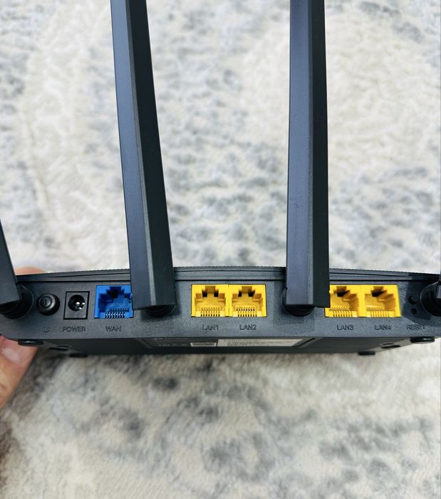 Продам Wi-fi роутер TP-LINK Archer c80