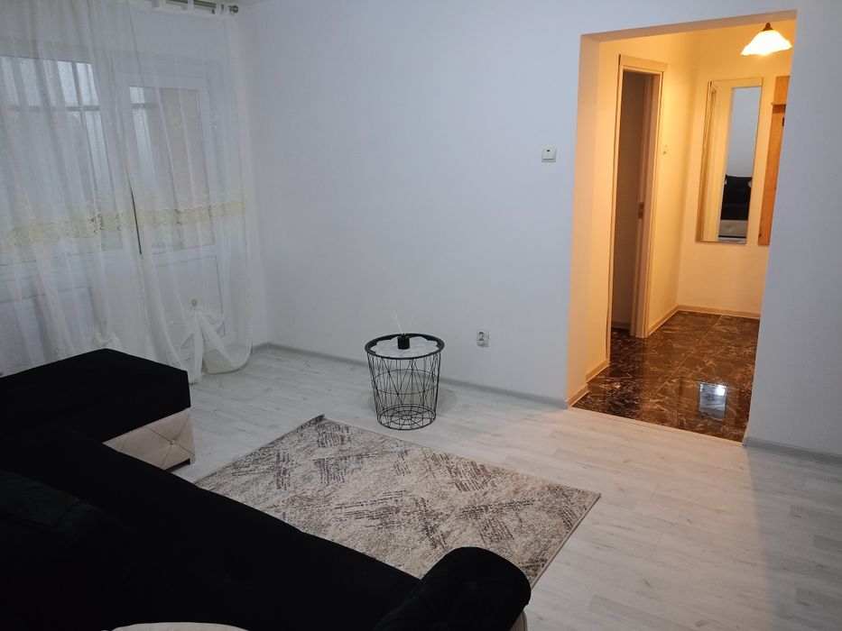 Inchiriez apartament 2 camere