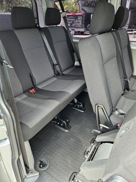 Inchiriez microbus 9 locuri, vw t6, ford transit model 2025