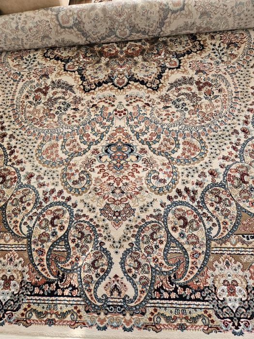 Продаю ковер Иран размер 250*350