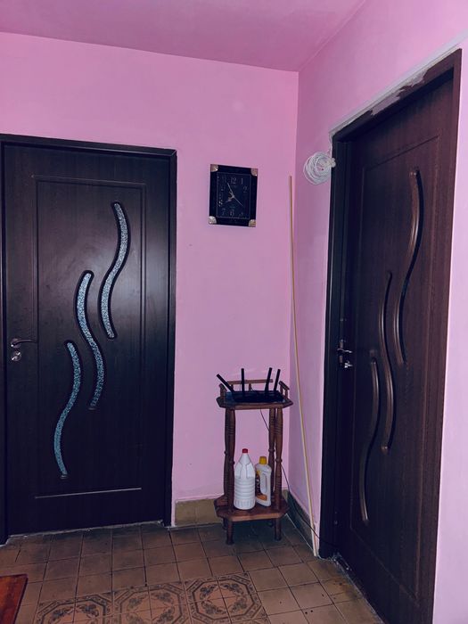 Vând apartament 3 camere p