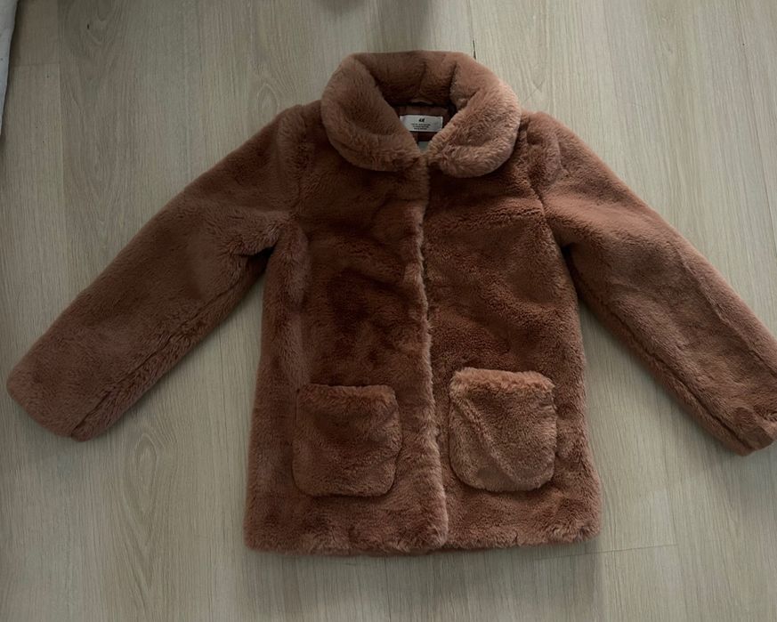 Jacheta pufoasa gen blana H&M 9 10 ani 140 cm NOUA