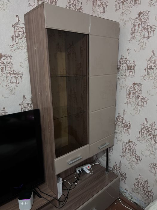 Продам стенку в зал