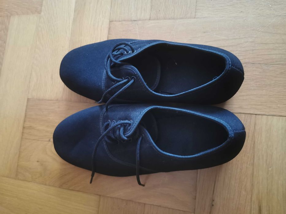 Мъжки обувки за танци- салса, танго, и др.