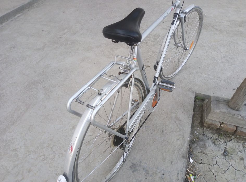 Велосипед сотаман почти янги