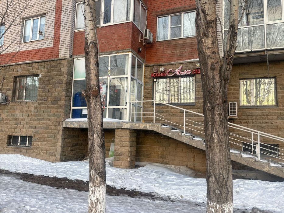 Сдается в аренду место в салоне