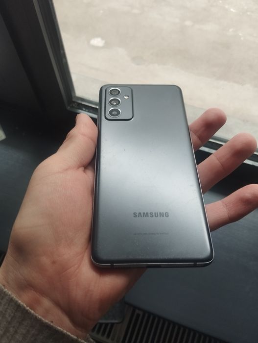 Samsung a82 flagman
