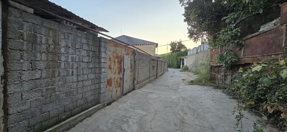 Srochno Yunusobod Shaxriston Otchopar mahallasi 7.5 sotok yer sotiladi