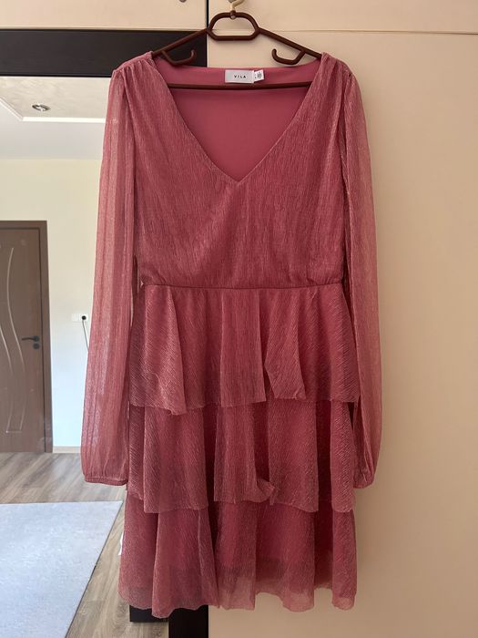 Рокля на ,,VILA”