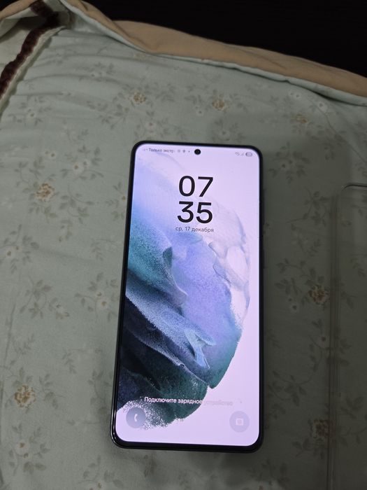 Продам Samsung S21