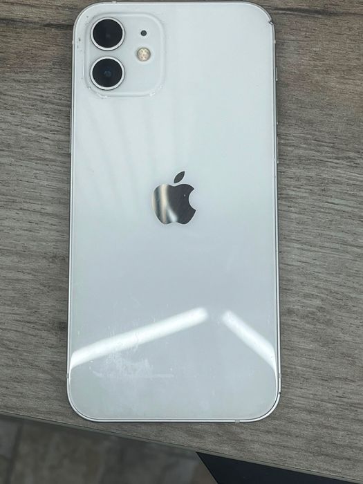 Iphone 12 impecabil 93 sanatate