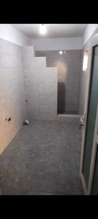 Renovări interioare si exterioare, gresie și faianță