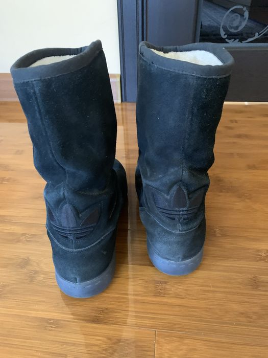 Замшеве сапоги адидас оригинал