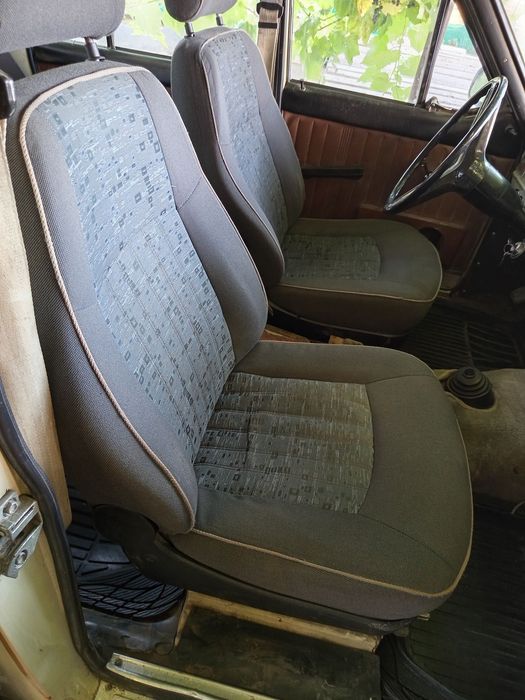 Volga 31105 sedenya sotiladi yangi rasmdegi emas