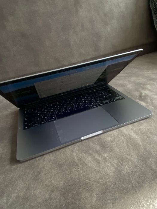 Macbook m1 хороши состояние