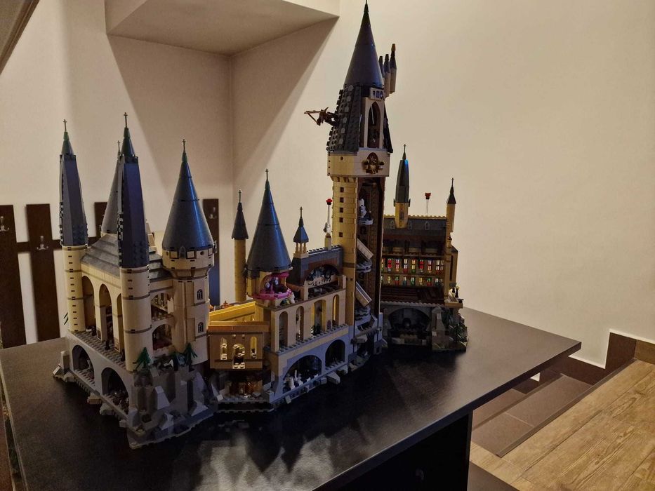 Lego asamblat Castel Hogwarts 71043