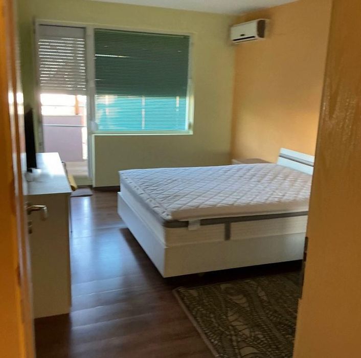 Дава се под наем Тристаен апартамент в София, Дървеница - 100 кв.м за 749 € - Снимка #1