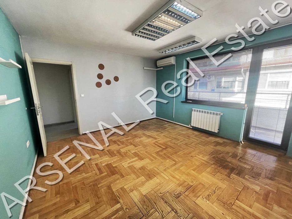 Офис под наем, Лозенец