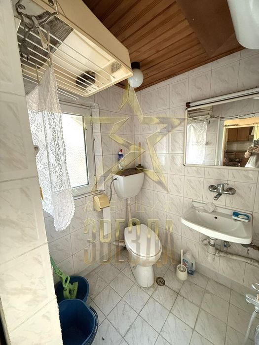 Етаж от къща на Главната