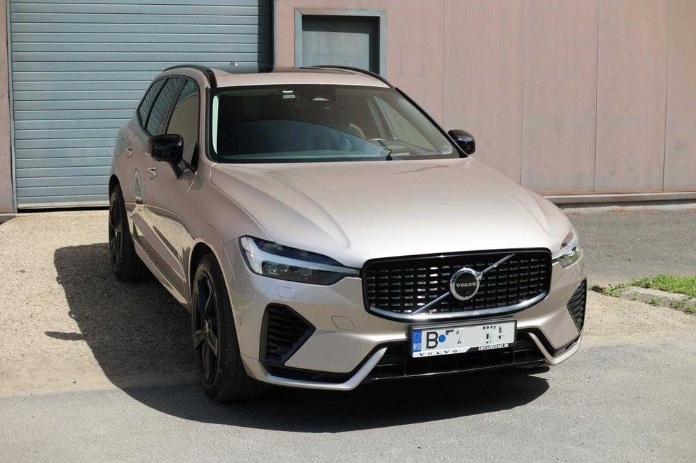VOLVO XC60 2022
