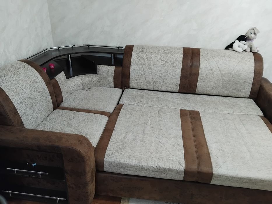 Продам угловой диван