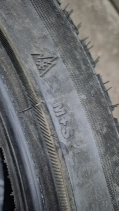 Зимние шины KAPSEN 245/40 R19