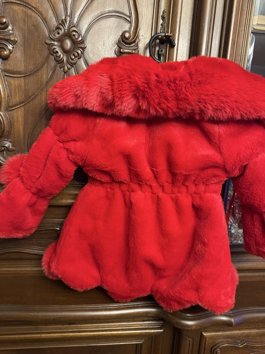 Haina de blana de fete (2 ani)