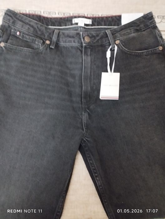 Мужские джинсы черного цвета размер 34/30 TOMMY HILFIGER