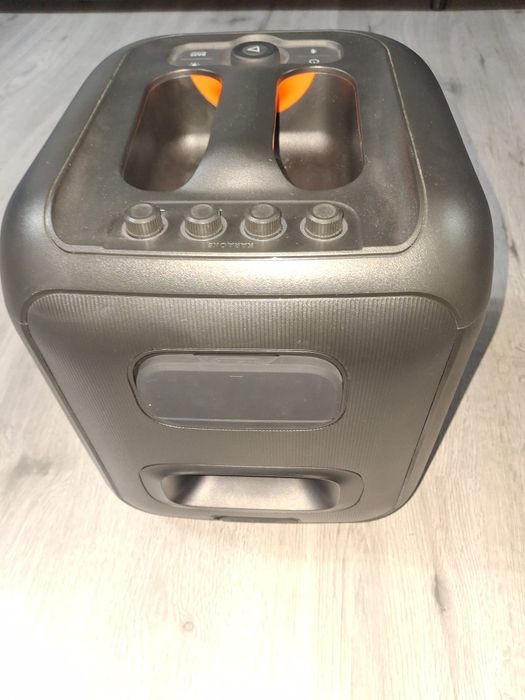 Vând boxă Jbl partybox encore