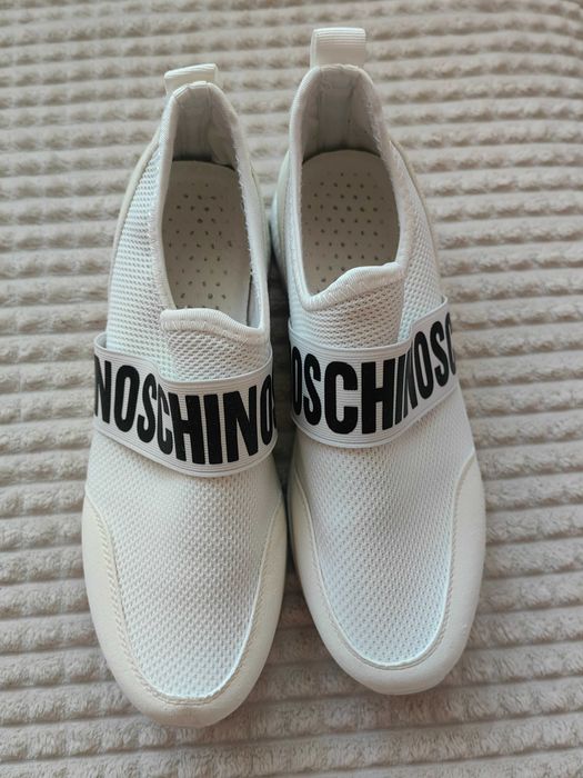 Продавам сникърси