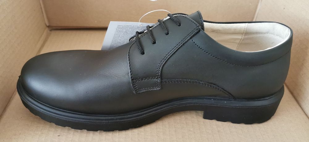 Мъжки обувки кавалер-чисто нови