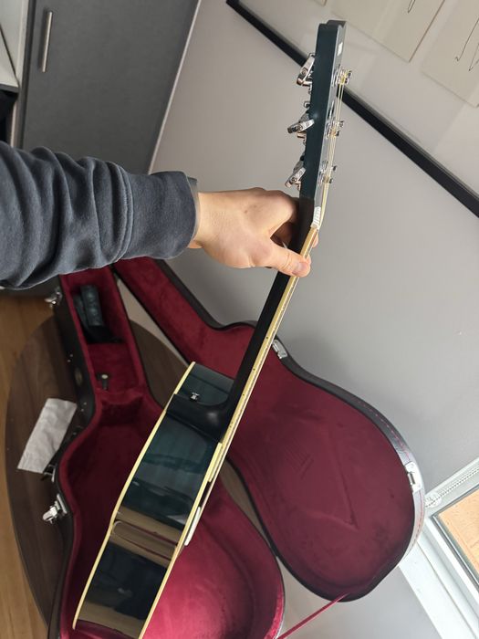 Аккустическая гитара Yamaha fg820