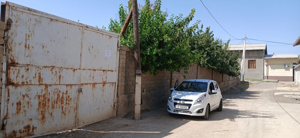 Yer sotiladi nazarbek tarnov riprom kocha 8 sotok 20×40 tarsavoyda