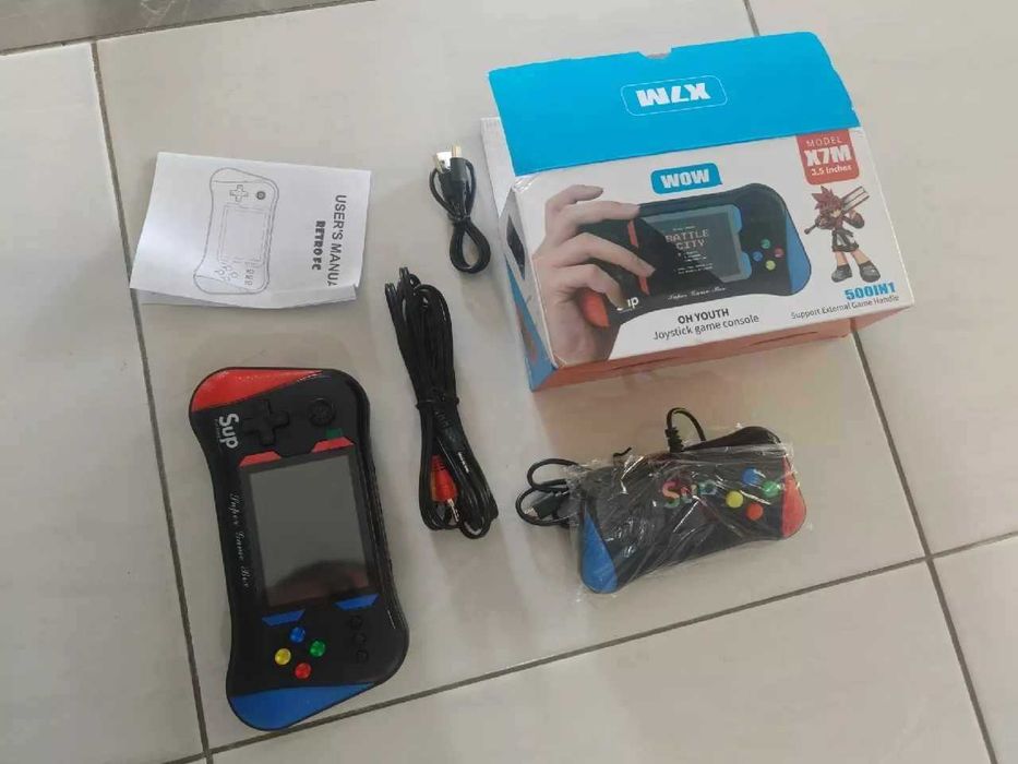 Преносима ретро конзола 500in1