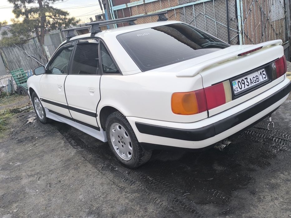 Продам Ауди 100 с4
