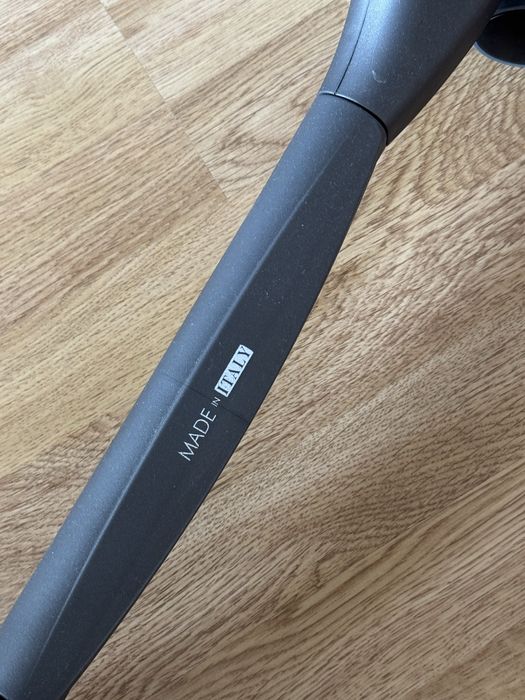 Scaun de masa Peg Pergo Prima Pappa Follow mepe roti pentru copii