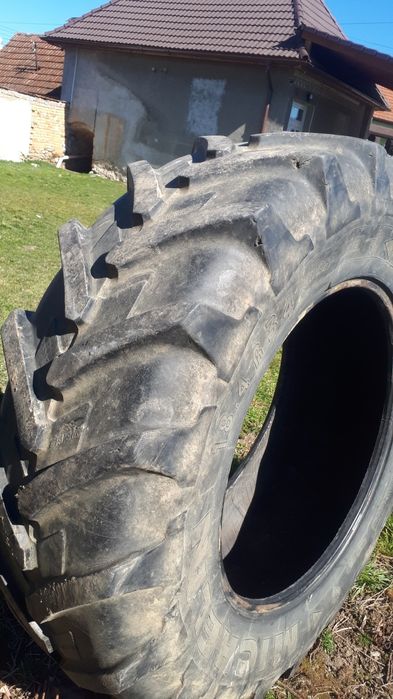 Cauciuc tractor 18,4R34 Michelin radial