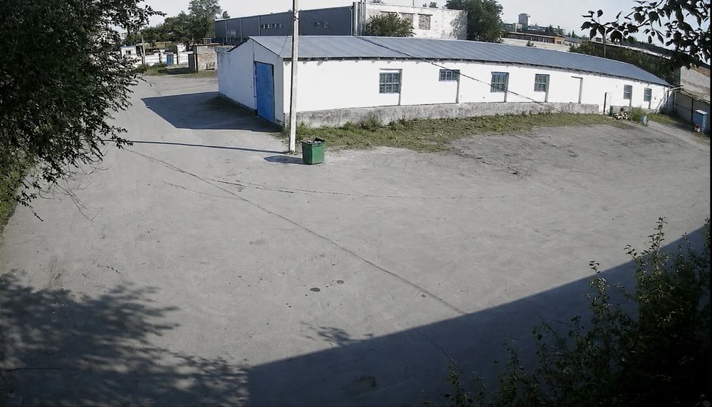 Продается коммерческая недвижимость,автосервис, склады. Земля 50 соток