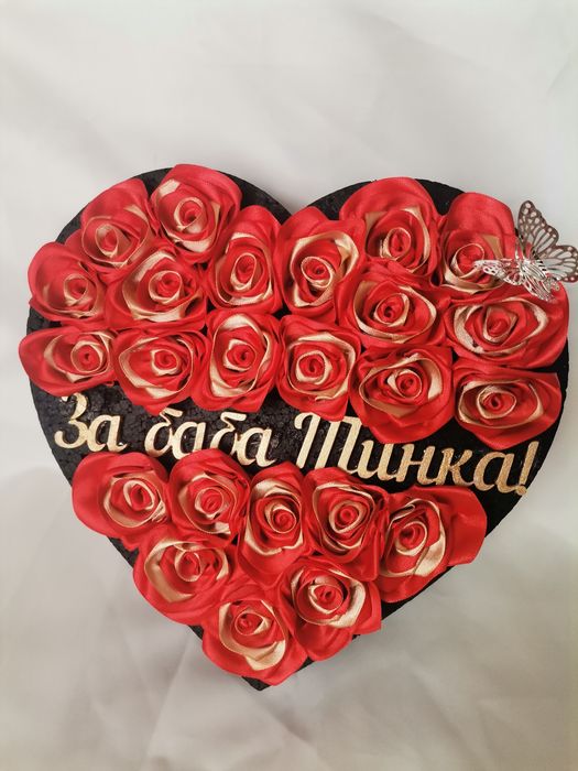 Ръчно изработени букети и декорации от сатенени рози