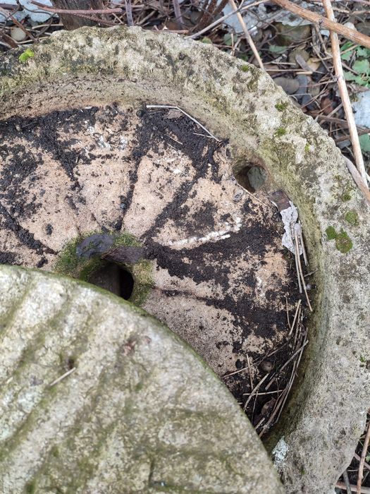 Pietre de moară pereche