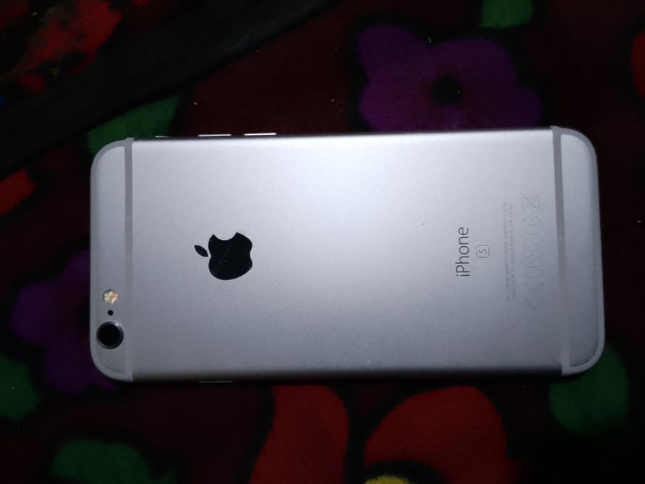 iPhone 6s 64 gb гри