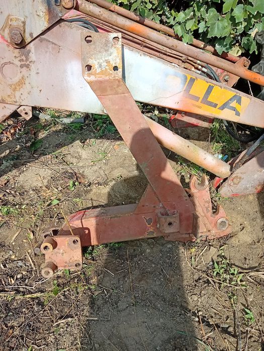 Încărcător frontal și suporți de prindere