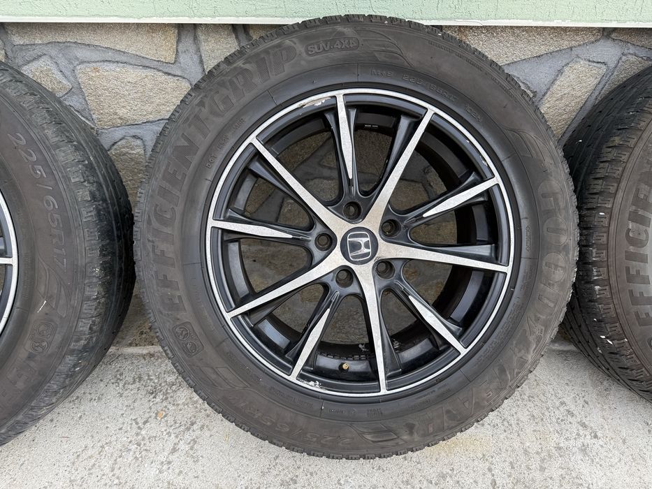 Продавам джанти с гуми 17-ки от Honda CRV 3