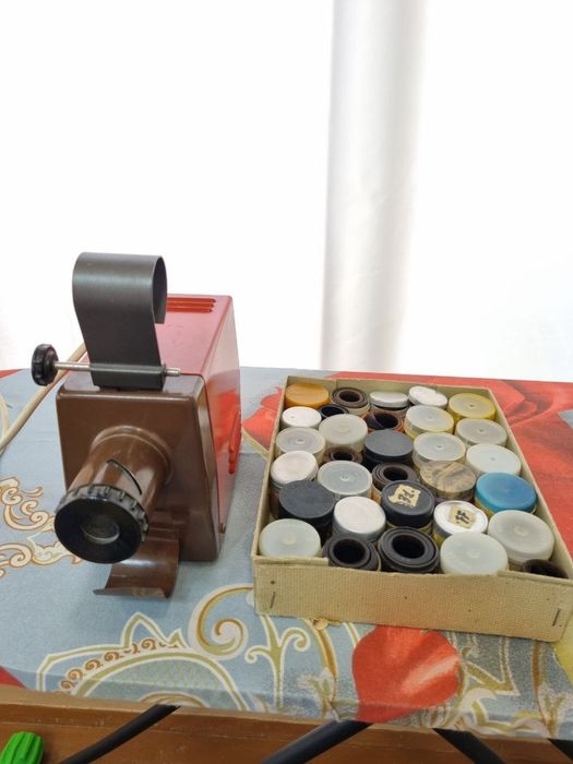 Продам Фильмоскоп СССР