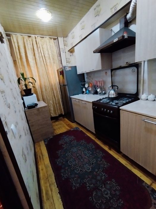 Срочно уй сотилади , хамма уй жихозлари билан