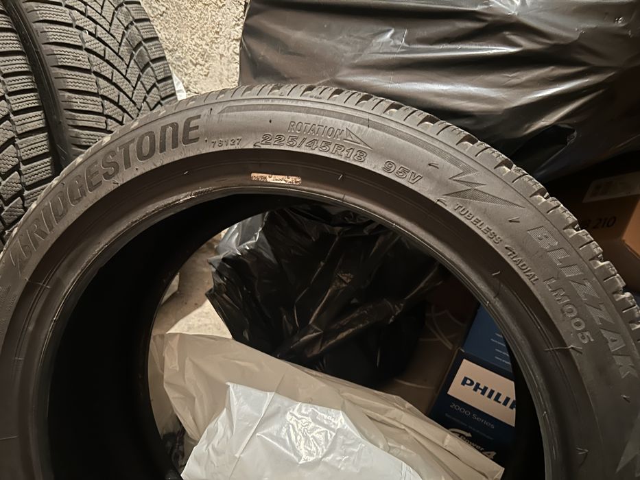 4 Зимни гуми Зимни Гуми BRIDGESTONE BLIZZAK LM005 225/45R18