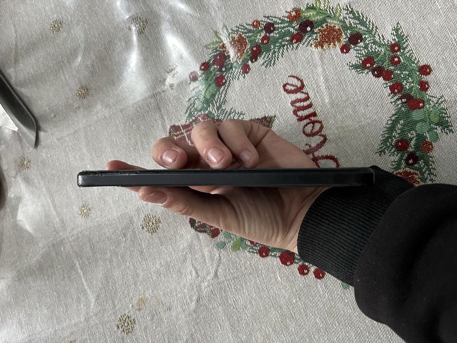 продается телефон