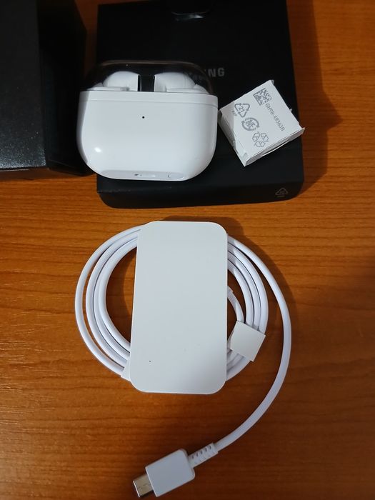 Căști Samsung Buds 3 PRO