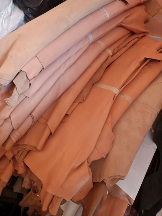 Естествени кожи и хастари